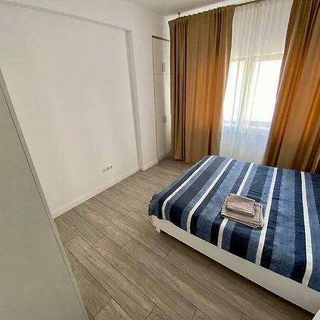 Cozy Central Apartment With 2 Rooms Бухарест Экстерьер фото